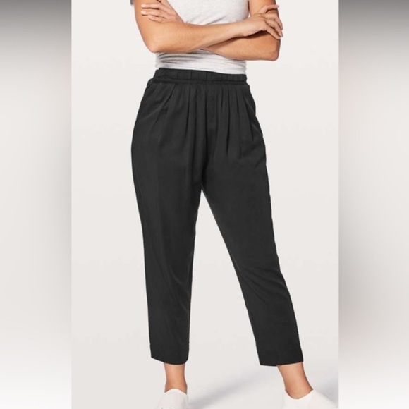 Lululemon Can You Feel The Pleat Pant - Picture 7 of 8